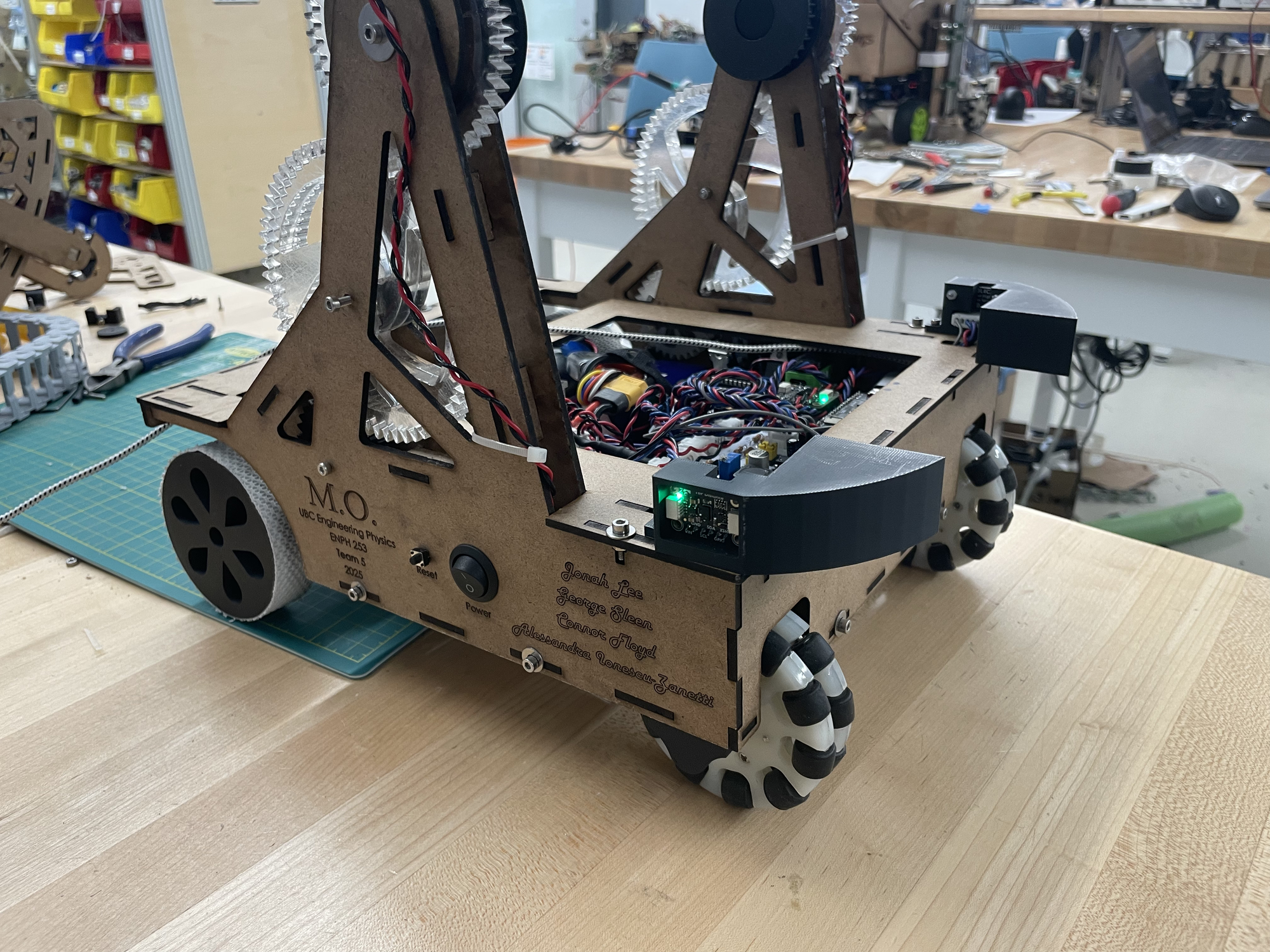 Autonomous Pet Retrieval Robot thumbnail